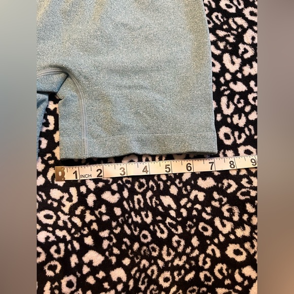 🥰SOLD🥰 Light Teal Biker Shorts. - Picture 5 of 7